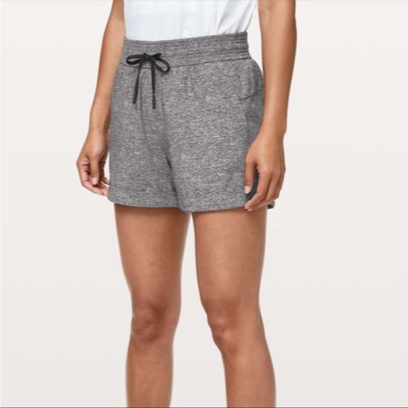 Lululemon Spring Break Away Short II *3" - Picture 4 of 11